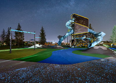 The Lookout Playground @ Sky Ranch at night is magical, The ground is embedded with innovative photoluminescent glow stones along the pathways that mimic overhead constellations while remaining dark-sky compliant to avoid light pollution.