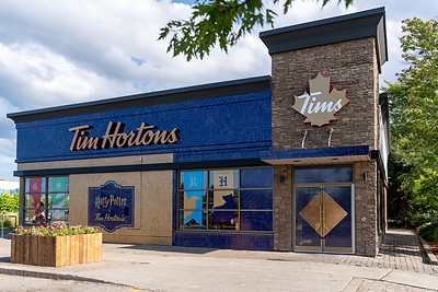 Tim Hortons® unveils Back to Hogwarts-themed restaurant takeover in Toronto to celebrate Harry Potter™ collaboration