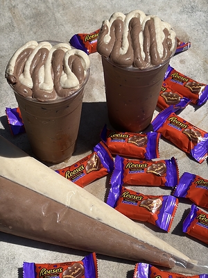 A new collaboration with The Nitro Bar pours the iconic peanut butter of Reese’s Pumpkins into a limited time fall drink 