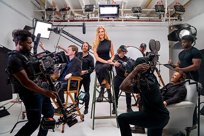 “As Apple Podcasts move into Video, Santa Monica Studios Launches Live-Edited TV-Quality Podcast Production Model”