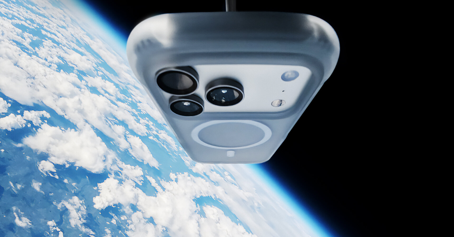 RHINOSHIELD AirX logra un GUINNESS WORLD RECORDS™ tras una caída libre desde las proximidades del espacio