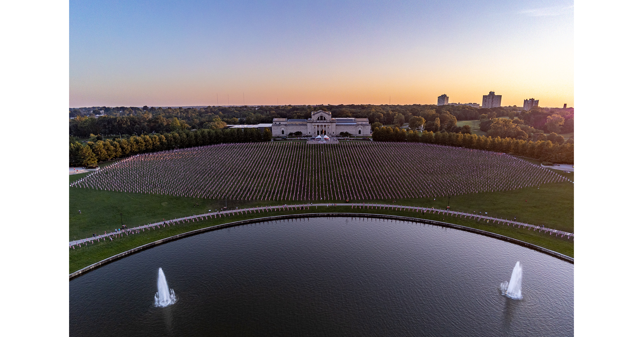 7,620 American Flags to Blanket St. Louis' Art Hill for 25th Anniversary of 9/11