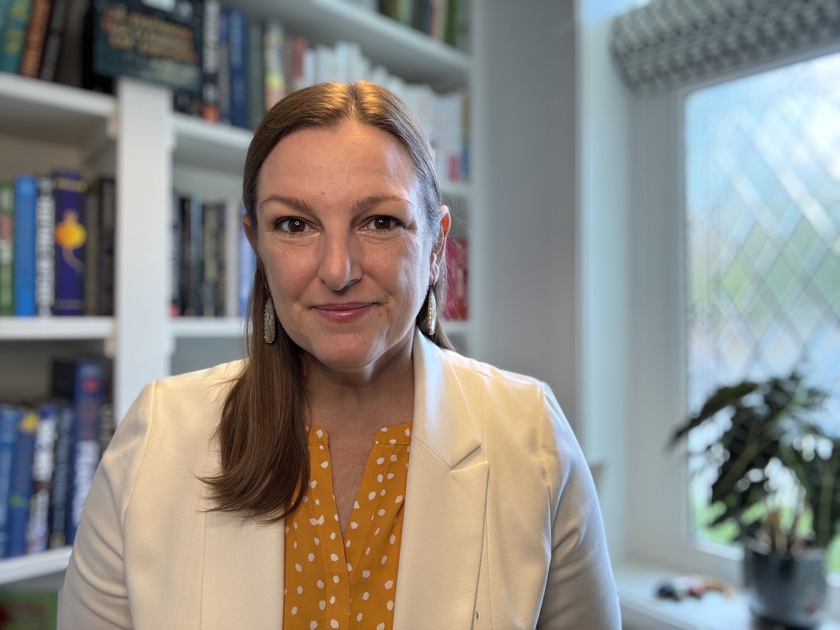 Education Writers Association Names Beth Francesco as Executive Director