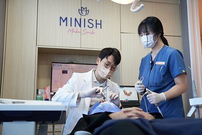 MINISH applies a tooth-preserving restorative approach that considers aesthetics, function, and preservation of natural tooth structure.