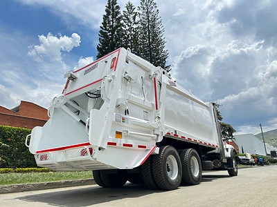 Fanalca extiende la vida útil de sus camiones recolectores con el uso de Hardox® HiAce de SSAB