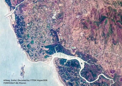 YTTEK HyperSDR decodes signals from FORMOSAT-8A and reconstructs high-resolution imagery of Alibag, India. (Image courtesy of TASA)
