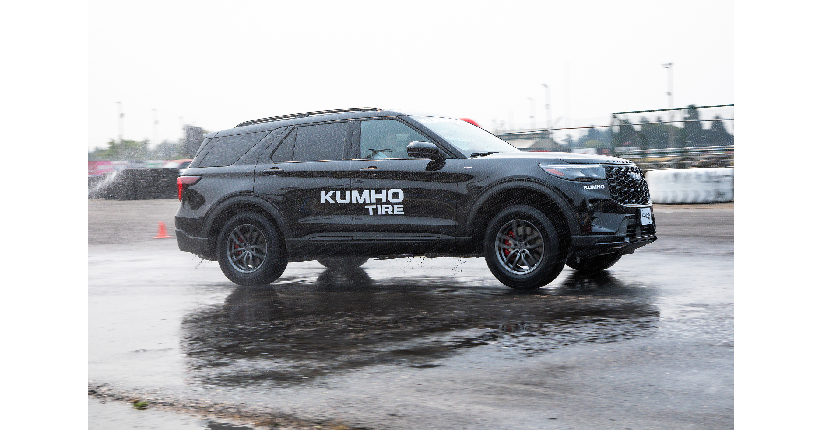 KUMHO TIRE PUTS NEW ROAD VENTURE HT AND CRUGEN GT PRO TIRES TO THE TEST AT NATIONAL RIDE & DRIVE EVENT
