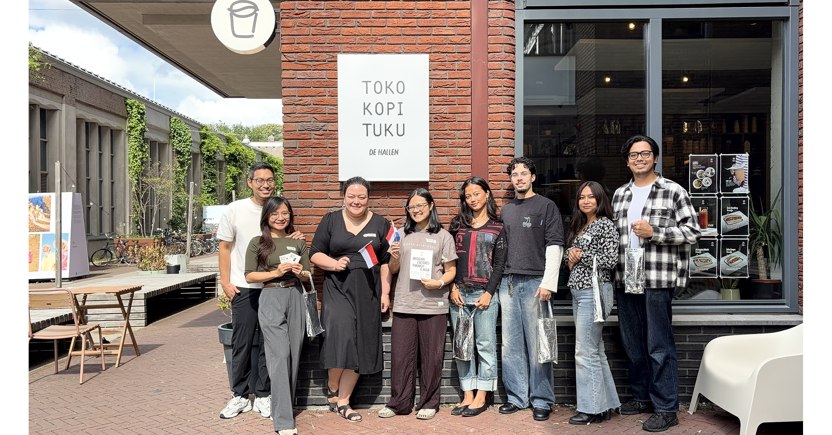 TUKU brengt Indonesië en Nederland weer dichter bij elkaar via koffie en alledaagse gerechten