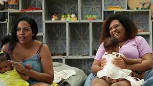 Las herramientas digitales de apoyo a las madres primerizas resultan ganadoras de un concurso dotado con 2,6 millones de euros destinado a mejorar el bienestar parental en toda América Latina