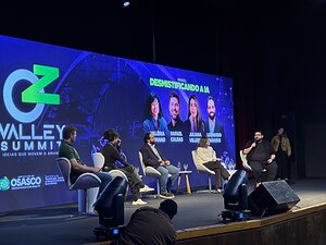 Arlequim participa de debate sobre democratização da inteligência artificial na 4ª edição do Oz Valley Summit