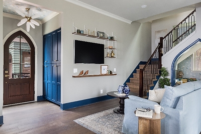 Chip Wade Outfits Perch Luxury Treehouses with SKYWORTH’s Lifestyle TV Lineup, Led by Its Canvas Art® TV