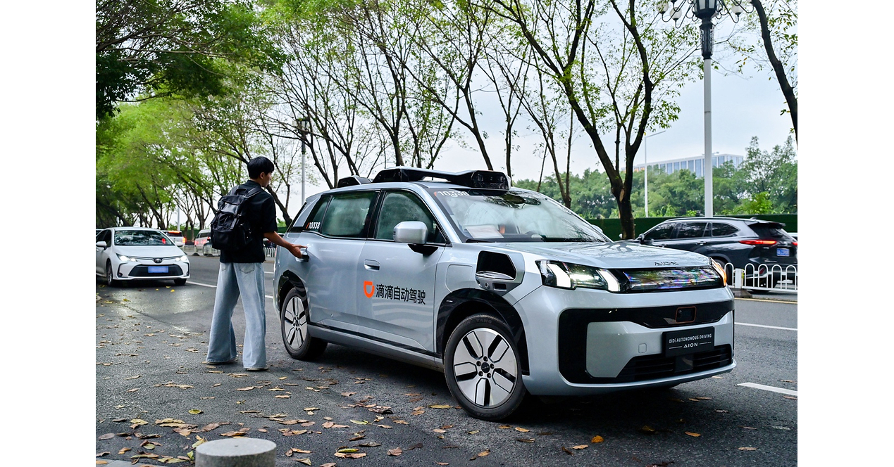 DiDi Autonomous Driving Begins Fully Driverless Service Trials with Next-Generation Robotaxi R2