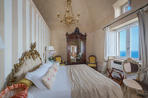 Haute Retreats: Fall Is the New Summer as Luxury Sales Rise 69%