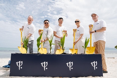 (Left to Right) Jason Dunn, Managing Director CIO, Central Capital Group; Andrew Xu, Deputy CEO & Chief Growth Officer, Club Med; Phoom Chirathivat, Managing Partner, Co-founder Central Capital Group; Rachael Harding, CEO,
Southeast Asia and Pacific, Club Med; Charles Rubin, Managing Director IR, GC and Risk, Central Capital Group.
