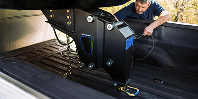 SuperSprings International and B&W Trailer Hitches Partner on Award-Winning Fifth Wheel to Gooseneck Adapter