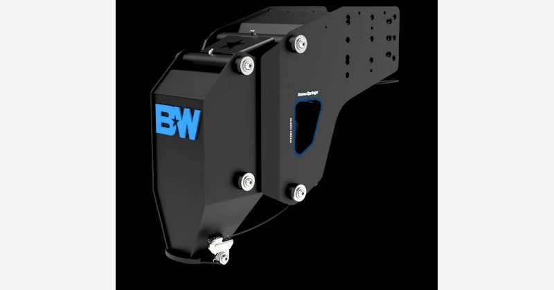 SuperSprings International and B&W Trailer Hitches Partner on Award-Winning Fifth Wheel to Gooseneck Adapter