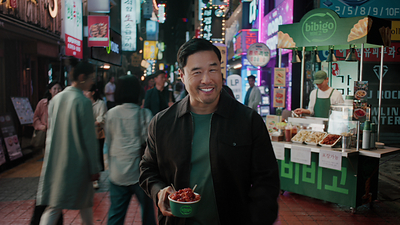 The bibigo™ brand's new “Korea Everywhere” campaign brings back actor Randall Park.