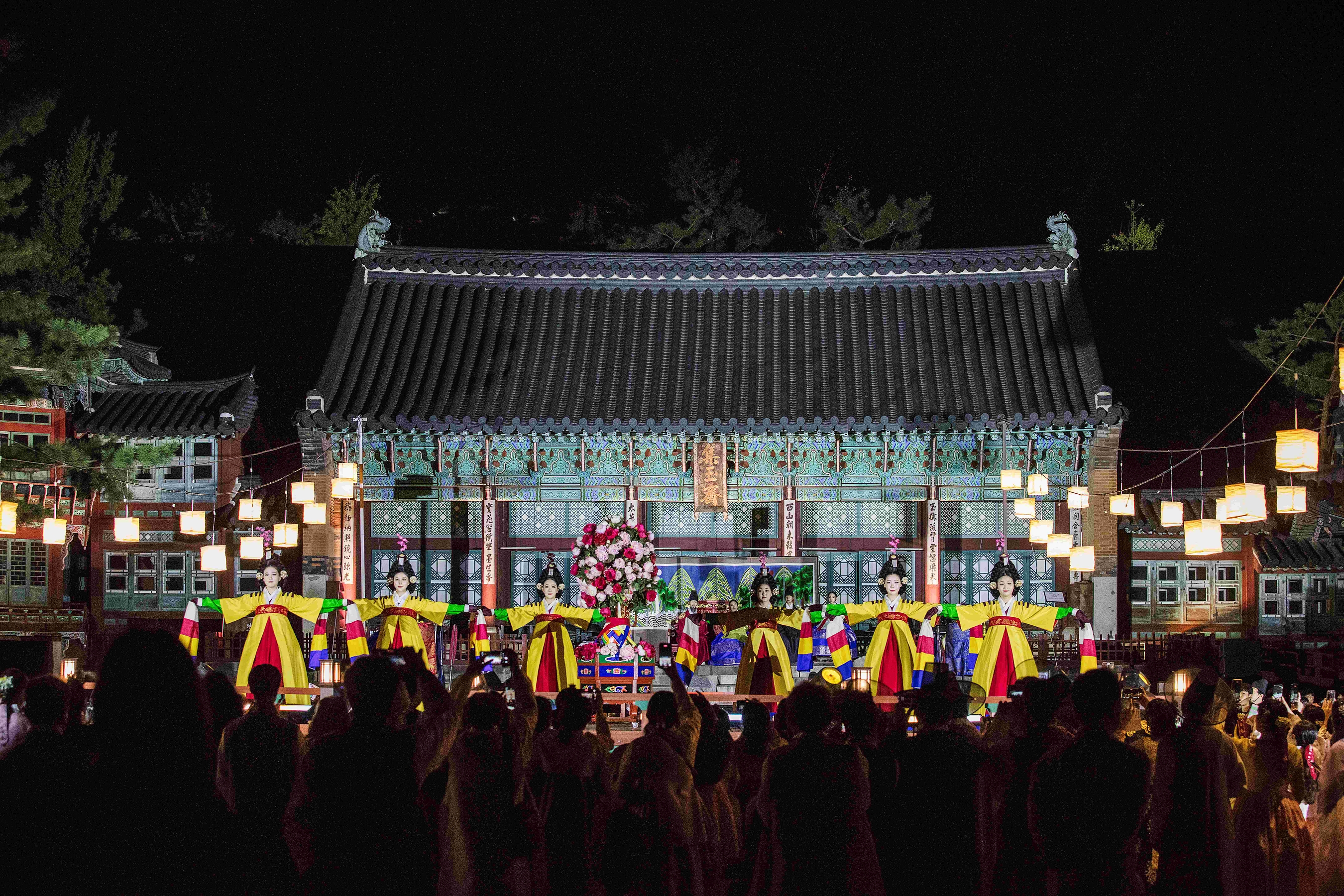 Tickets for the K-Royal Culture Festival Fall 2026 to open on Sep 4