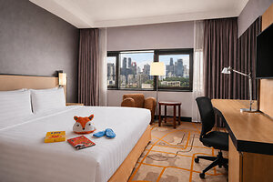 Holiday Inn Singapore Atrium Launches Little Explorers Hotel Privileges for Year-End Family Getaways