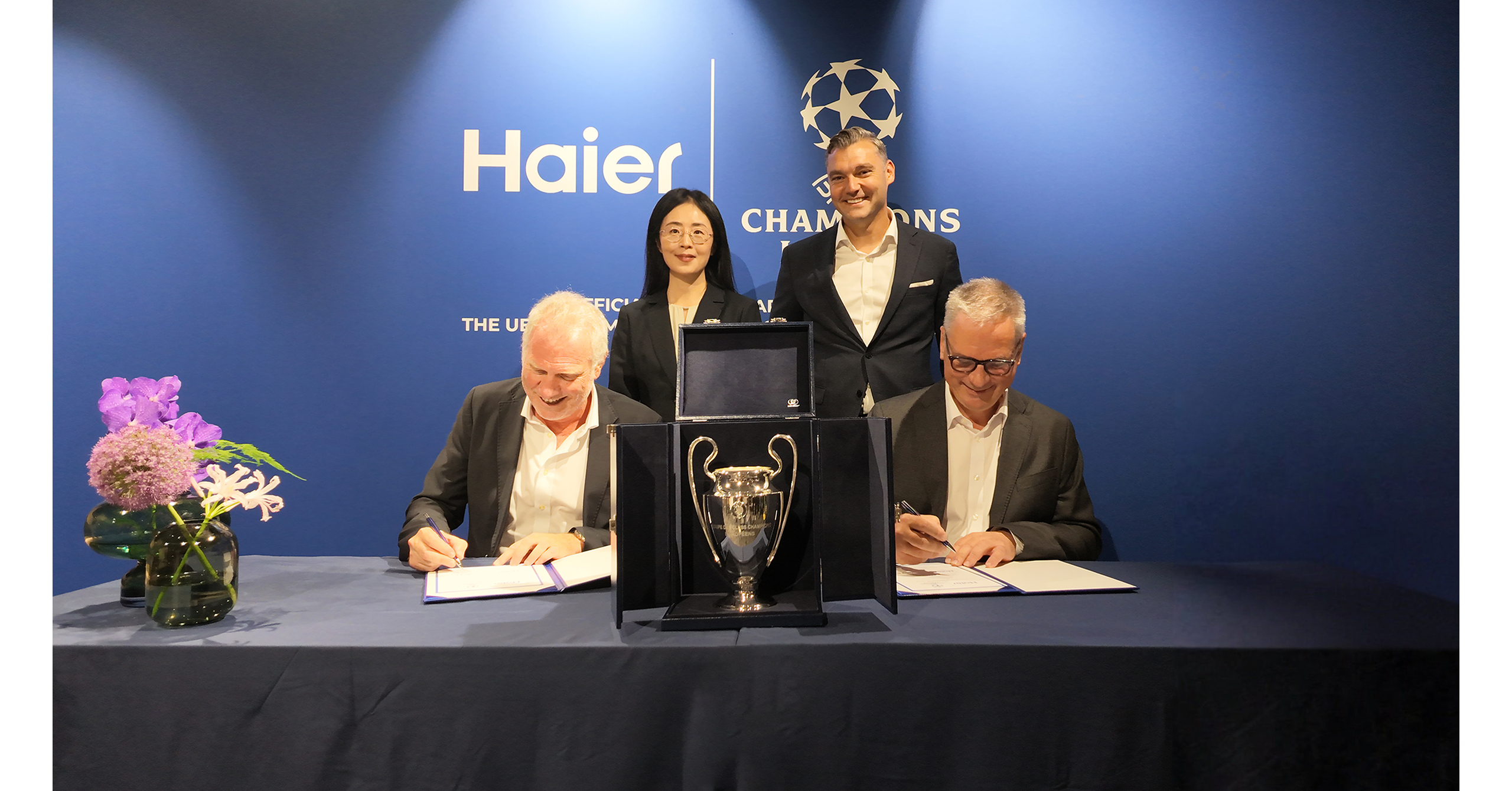 Haier gibt weltweite Partnerschaft mit der UEFA Champions League bekannt