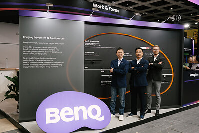BenQ representatives (from left to right) JC Pan, Ming Hsu, and Christopher Bückmann. BenQ representatives (from left to right) JC Pan, Ming Hsu, and Christopher Bückmann.