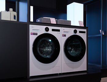 The LG Fit & Max washer and dryer pair combines Direct Drive Motor and Dual Inverter Heat Pump™ technology for high energy efficiency, featuring AI technologies to optimize cycles based on fabric types.