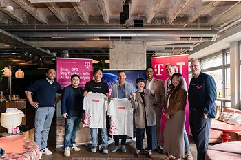 Group Photo of SATELLAI, Deutsche Telekom IoT, and Swift Navigation Group Photo of SATELLAI, Deutsche Telekom IoT, and Swift Navigation