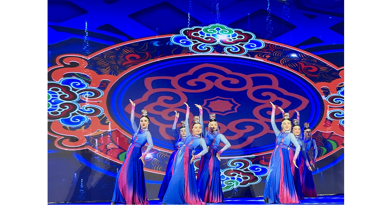 Ordos Folk Arts Transcend Distance: "Warm City" Cultural and Creative Week Lauded by International Guests