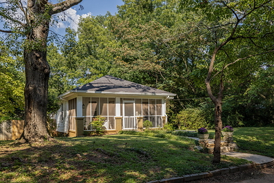 5280 Moore Street in Stone Mountain, Georgia, the 1920s bungalow featured as the Hargrove/Mayfield home in Netflix's Stranger Things. Photo: Daniel Stabler, Quiet Street Photography.