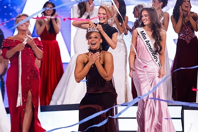 Texas’ Regan Hutsell Crowned 99th Miss America