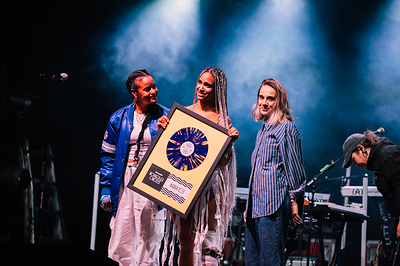 Marieme (host), Hawa B (winner) and Matilde Bourgeois 
(manager, canadian content development at SiriusXM)