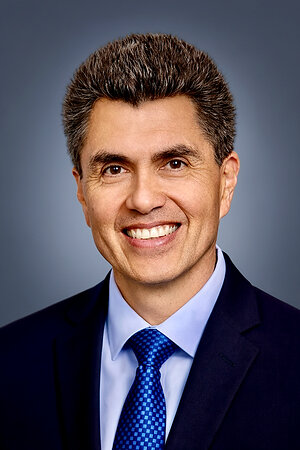 Dr. Jaime Ponce Assumes Presidency of IFSO, the International Federation for the Surgery and Other Therapies for Obesity