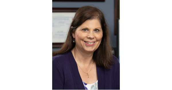 Hearing Expert Linda Gonya-Hartman, Au.D. Shares the Differences Between Professional & Online Hearing Tests in HelloNation