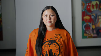 Giant Tiger and Indspire launch fifth-year partnership with a new shirt design to support Indigenous post-secondary students. Featuring a brand-new design by Anishnaabe artist and visual storyteller, Emily Kewageshig, the shirt is available now at select Giant Tiger stores and GiantTiger.com. 