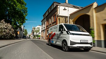 V7E This image opens in the lightbox