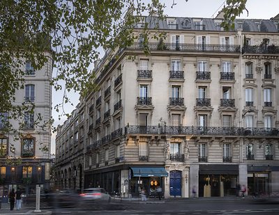 A Left Bank pied-à-terre on Quai des Grands Augustins. Photos courtesy of Jean-Pierre Vaillancourt. 