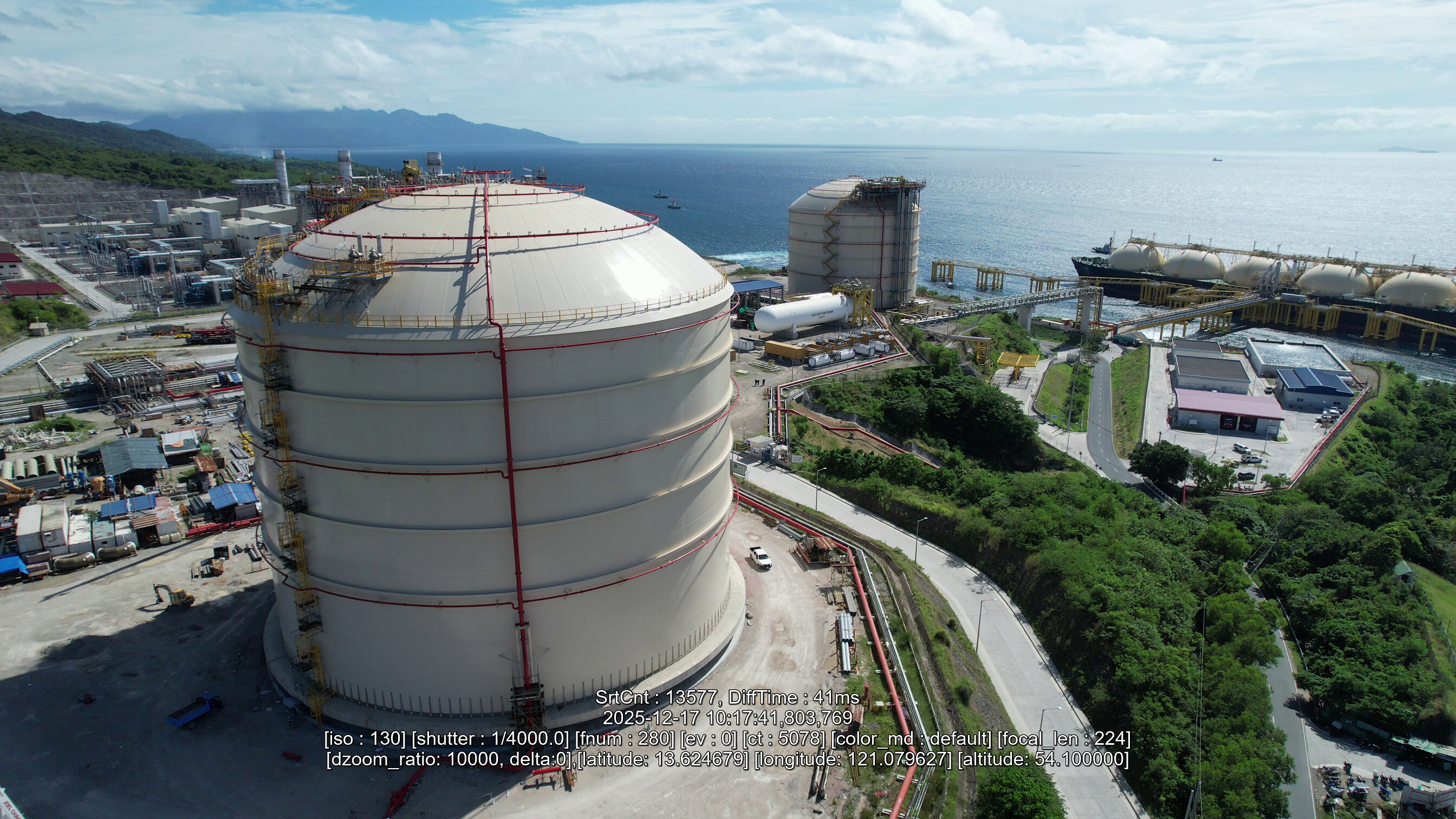 CB&I et AG&P Industrial achèvent des réservoirs GNL uniques en acier aux Philippines