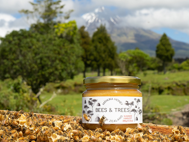 From Fall Wellness to Holiday Gifting: Bees &amp; Trees Mānuka Honey Celebrates 15 Years of Bringing "Liquid Gold" to U.S. Pantries