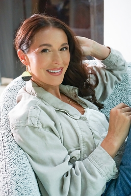 Actor, producer, and World Vision supporter since 2023, Alexa PenaVega is featuring the “Called to Light” brass earrings