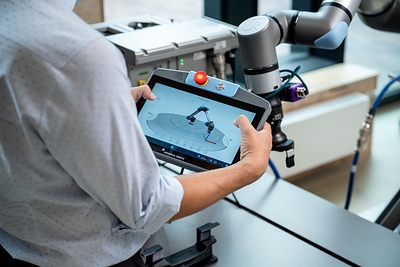 Universal Robots’ new Gen 7 platform launched at the IMTS tradeshow in Chicago on September 14. With Gen 7, UR customers and partners can confidently deploy advanced AI-powered applications into industrial operations with the same world-class robot experience operators, technicians, engineers and integrators prefer to work with every day.
