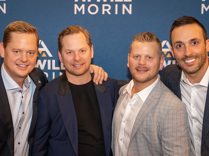 Les actionnaires d’Atwill-Morin : les frères Matthew, président, Jonathan, président d’Atwill-Morin Ontario et Mark, vice-président – Opérations, ainsi que Nicolas Croteau, vice-président exécutif sont fiers et enthousiastes à l’idée de voir cette transaction propulser Atwill-Morin au sommet de son industrie dans les marchés du Grand Toronto Métropolitain (GTA) et au Canada.