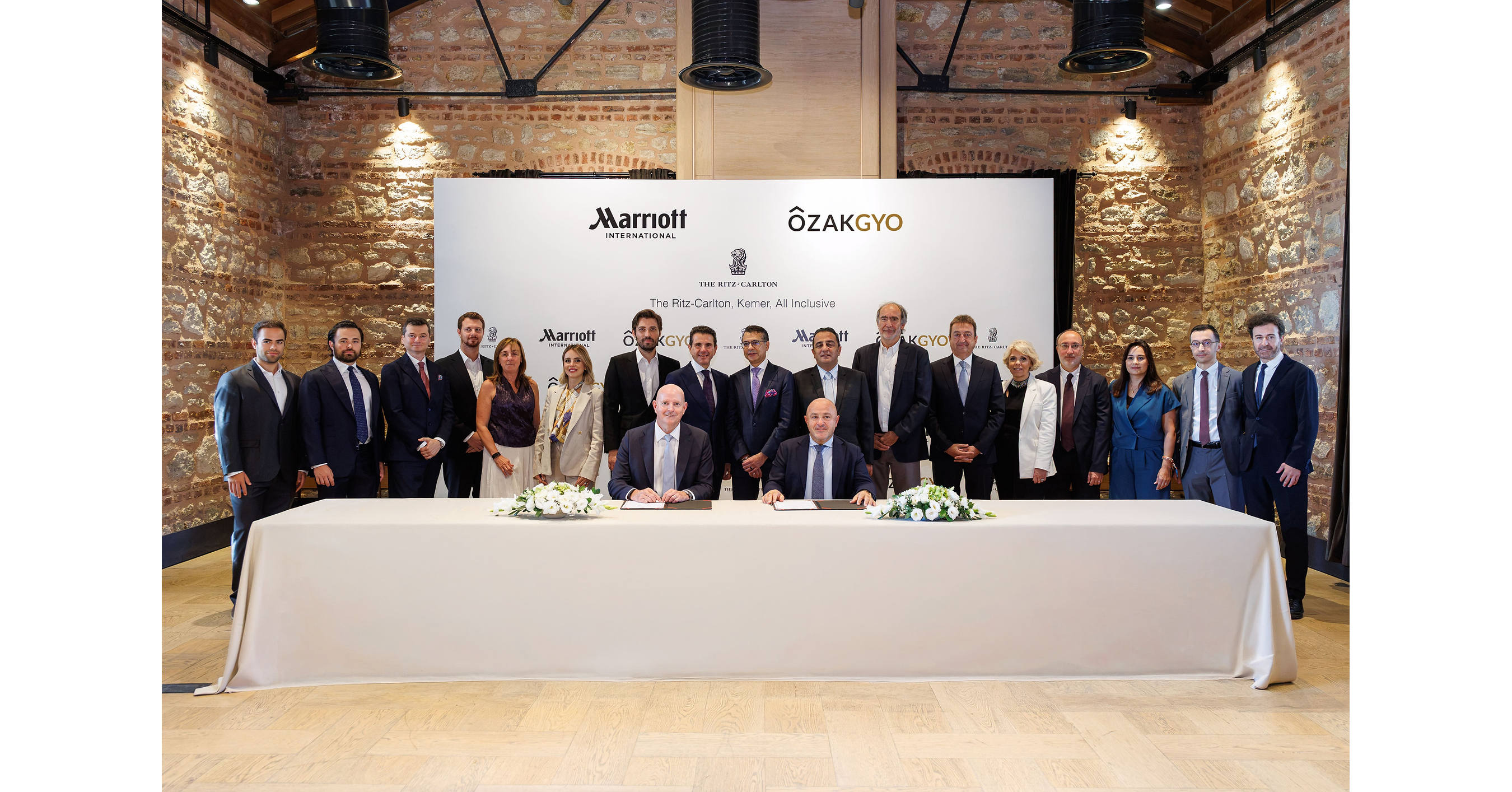 MARRIOTT INTERNATIONAL И ÖZAK GYO ПОДПИСАЛИ СОГЛАШЕНИЕ ОБ ОТКРЫТИИ ...