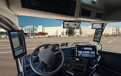 Stoneridge Innovation Truck advanced cockpit.