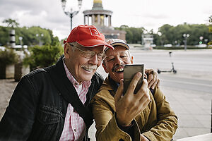 Travel Together, Stay Together? Booking.com Invites Travelers to Test Compatibility Through Curated Trips - "Turbulence Tests" - at Partner Hotels Across the U.S.