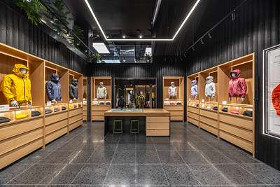 Arc'teryx souligne 20 ans de présence au sein de la communauté montréalaise et ouvre un nouveau magasin Alpha
