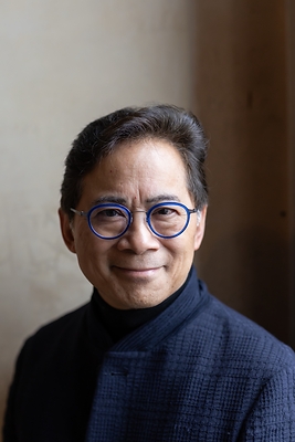 Dr. William Li Crosses 1 Million on Both YouTube and Facebook