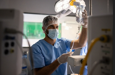 NEW JAMA NETWORK OPEN STUDY SHOWS GIVING LESS IV FLUIDS DURING SURGERY CAN BE BENEFICIAL FOR PATIENTS