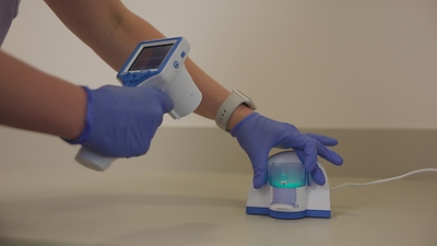 NPi-Connect automatically transfers pupillometry results into the EHR after the assessment device is docked 
