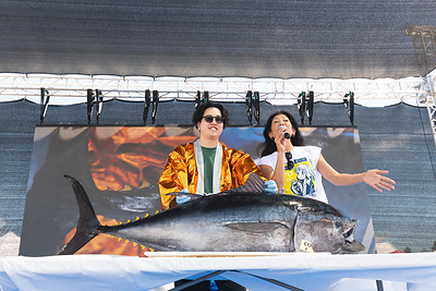 tuna cutting show