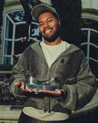 Khalid receives the SoundExchange Hall of Fame Award (Photo credit: John Cotter/Respective Collective) Khalid receives the SoundExchange Hall of Fame Award (Photo credit: John Cotter/Respective Collective)